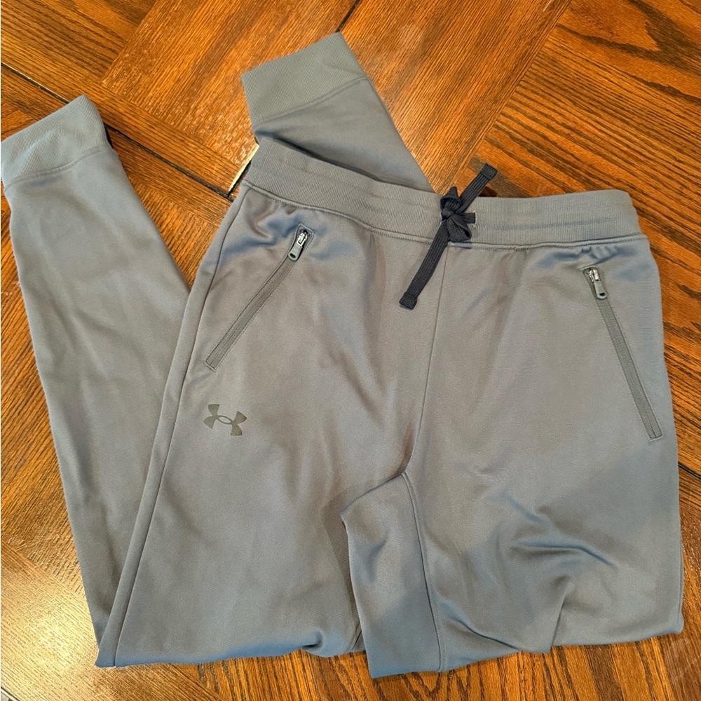 Under Armour Boys Gray Joggers Size L